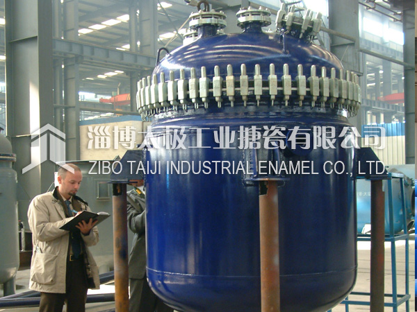 搪玻璃反應釜為什么會出現(xiàn)油壓波動問題？